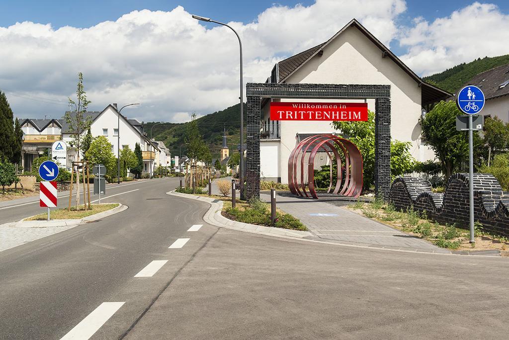 Weingut & Gaestehaus Edwin Hoffmann Trittenheim Exterior photo